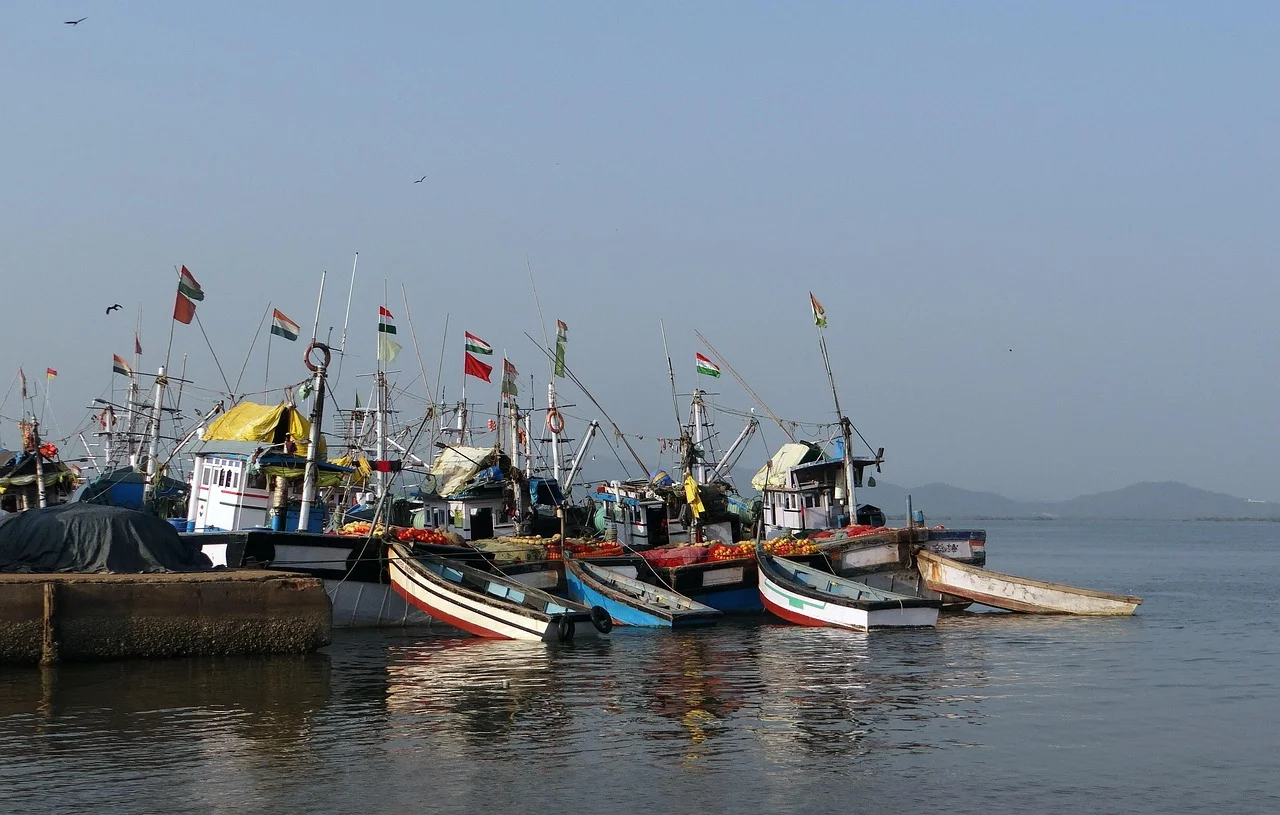 Tadri Harbour starting point for all boat rides Tadri harbour boarding point for Gokarna sea adventures